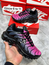 Load image into Gallery viewer, Shoes