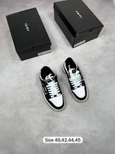 Load image into Gallery viewer, Shoes