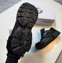 Load image into Gallery viewer, Shoes