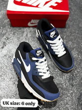 Load image into Gallery viewer, Shoes