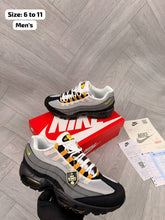 Load image into Gallery viewer, Shoes