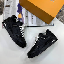 Load image into Gallery viewer, Shoes