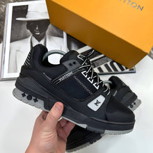 Load image into Gallery viewer, Shoes
