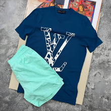 Load image into Gallery viewer, Tshirt