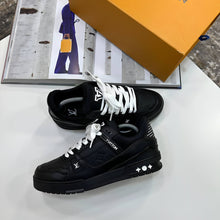 Load image into Gallery viewer, Shoes