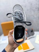 Load image into Gallery viewer, Shoes