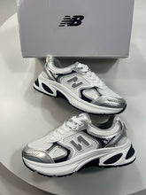 Load image into Gallery viewer, Shoes women