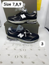 Load image into Gallery viewer, Shoes