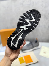 Load image into Gallery viewer, Shoes