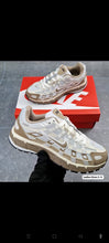 Load image into Gallery viewer, Shoes