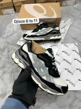 Load image into Gallery viewer, Shoes