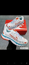 Load image into Gallery viewer, Shoes