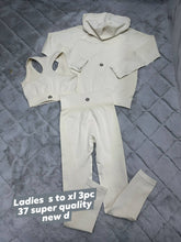 Load image into Gallery viewer, Tracksuit women