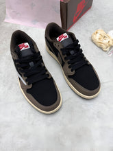 Load image into Gallery viewer, Shoes