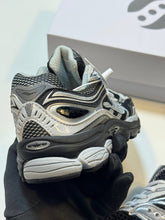Load image into Gallery viewer, Shoes