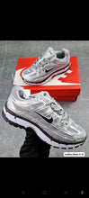 Load image into Gallery viewer, Shoes