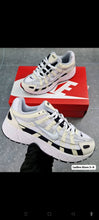 Load image into Gallery viewer, Shoes