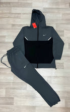 Load image into Gallery viewer, Tracksuit men