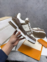 Load image into Gallery viewer, Shoes