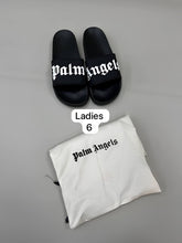 Load image into Gallery viewer, Slipper