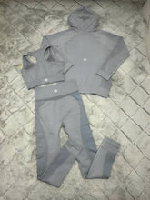 Load image into Gallery viewer, Tracksuit women