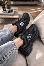 Load image into Gallery viewer, Shoes