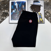 Load image into Gallery viewer, Short