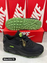 Load image into Gallery viewer, Shoes