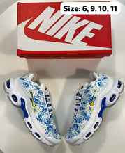 Load image into Gallery viewer, Shoes