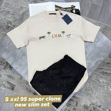 Load image into Gallery viewer, Tshirt
