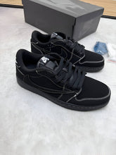 Load image into Gallery viewer, Shoes