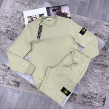 Load image into Gallery viewer, Tracksuit