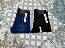 Load image into Gallery viewer, Jeans