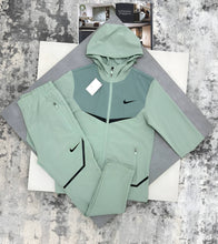 Load image into Gallery viewer, Tracksuit