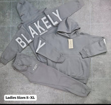 Load image into Gallery viewer, Tracksuit women