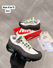 Load image into Gallery viewer, Shoes