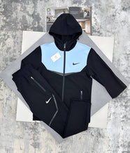 Load image into Gallery viewer, Tracksuit