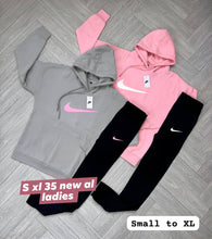 Load image into Gallery viewer, Tracksuit women
