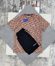 Load image into Gallery viewer, Tshirt