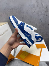 Load image into Gallery viewer, Shoes