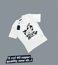 Load image into Gallery viewer, Tshirt