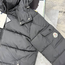 Load image into Gallery viewer, Jacket
