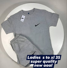 Load image into Gallery viewer, Tshirt