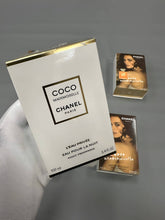 Load image into Gallery viewer, Perfume