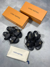 Load image into Gallery viewer, Slipper