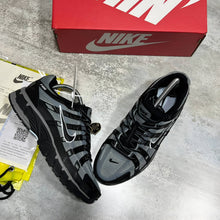 Load image into Gallery viewer, Shoes