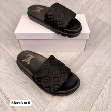 Load image into Gallery viewer, Slipper