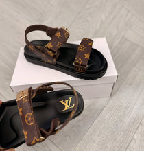 Load image into Gallery viewer, Slipper