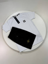 Load image into Gallery viewer, Tshirt