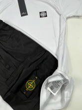 Load image into Gallery viewer, Tshirt